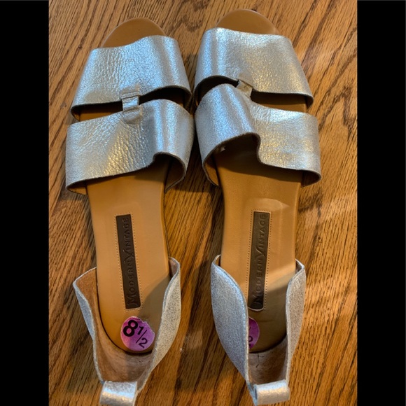 Modern Vintage Shoes - 🐓 Modern vintage sandals size 8.5